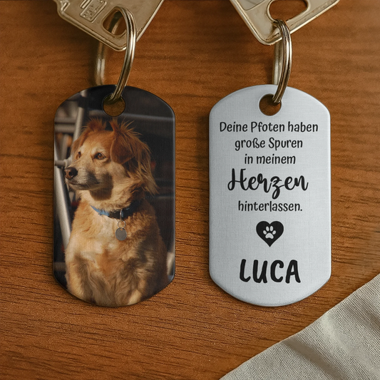 Personalisierter Schlüsselanhänger mit Hund oder Katze - Spuren im Herzen